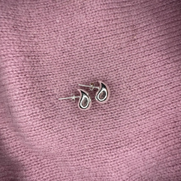 Droplet Earring (silver) - Picture 4 of 8